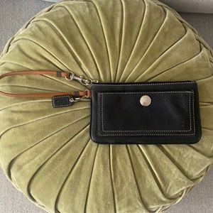 Beautiful Coach Leather Wristlet